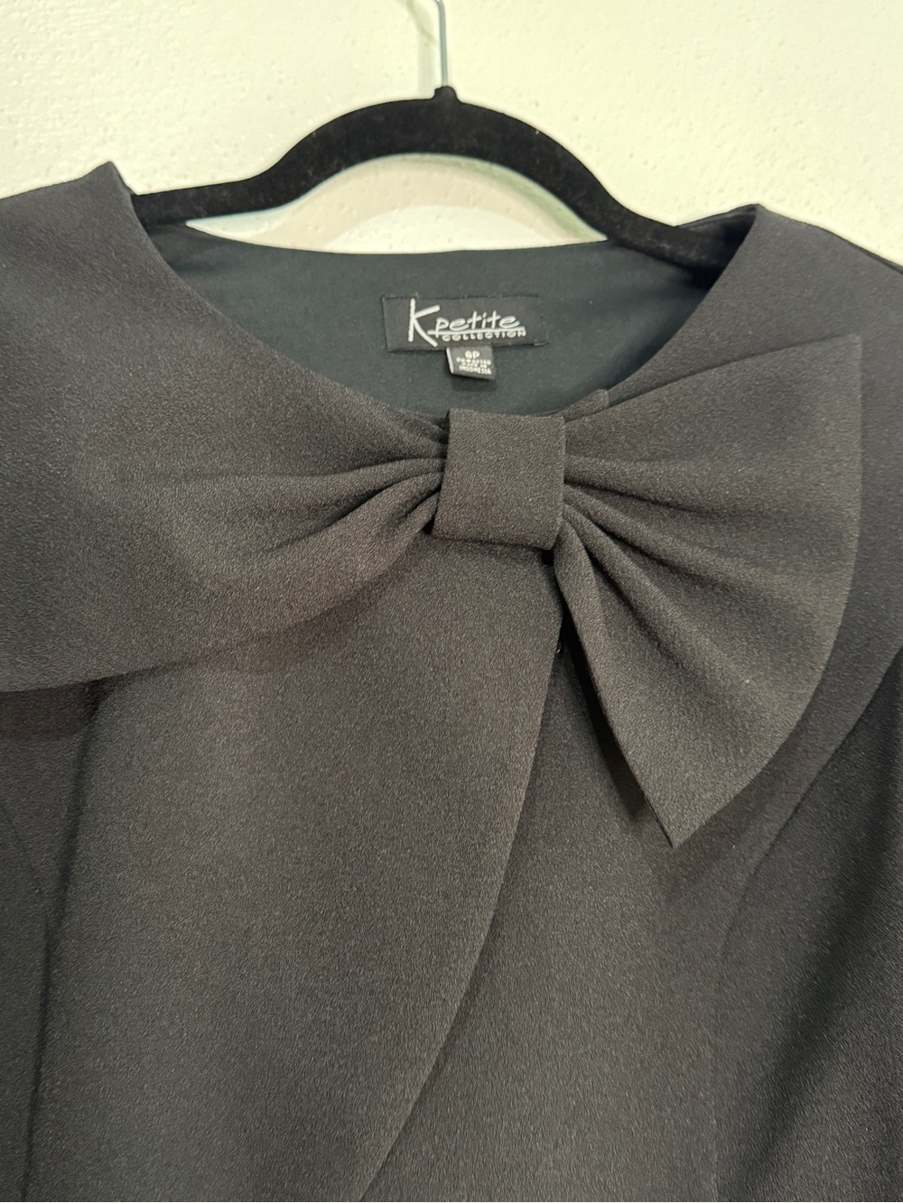 K Petite Collection Vintage Black Cropped Bow-Front Cropped Blazer. Sz 8P.